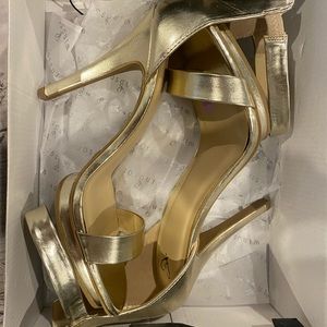 Windsor gold heels